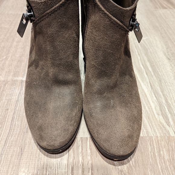 Marc Fisher suede booties - Picture 7 of 8